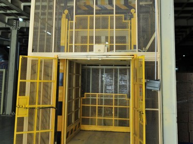 負(fù)一層標(biāo)準(zhǔn)型升降機(jī)