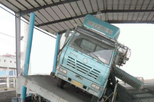 定制超大臺面的升降機(jī)有什么優(yōu)勢？