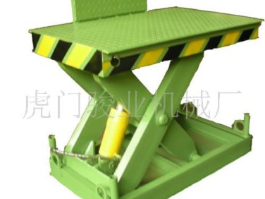 貨柜車液壓升降機(jī)