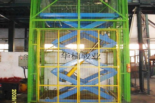 固定液壓升降貨梯如何更換液壓油？